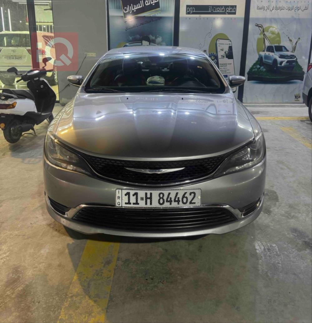 Chrysler 200